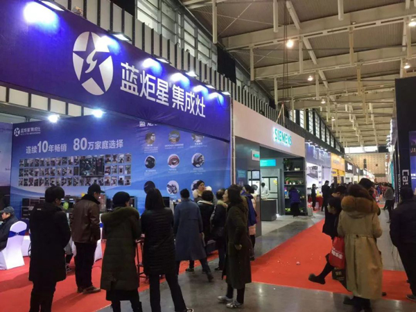 (主材展會現(xiàn)場)