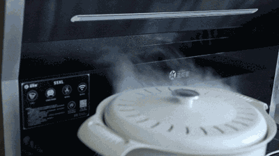 (旋風(fēng)吸力油煙瞬間被排出)