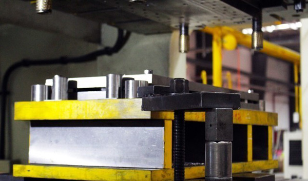 無人操控的機(jī)器自動(dòng)工序化