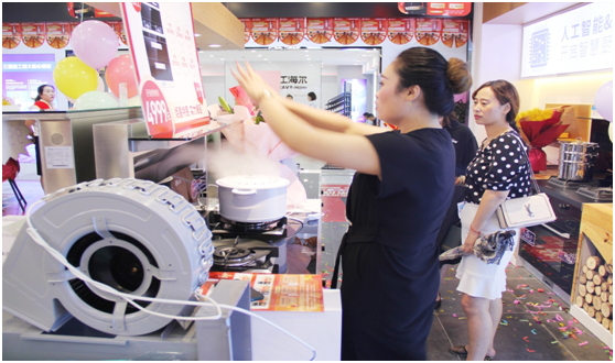 藍炬星集成灶加盟化危機為商機